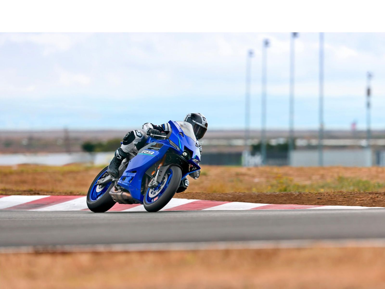 Мотоцикл YAMAHA R9 (Icon Blue) 2026